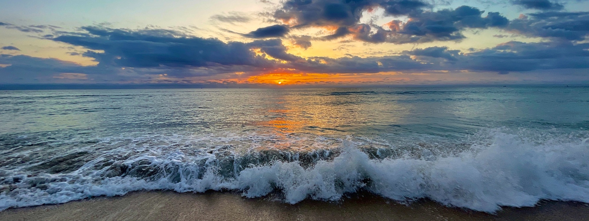 Celebrate the risen King*Easter Sunday@ 6:00 am on Gorleston beach* Click for details of all our Easter services